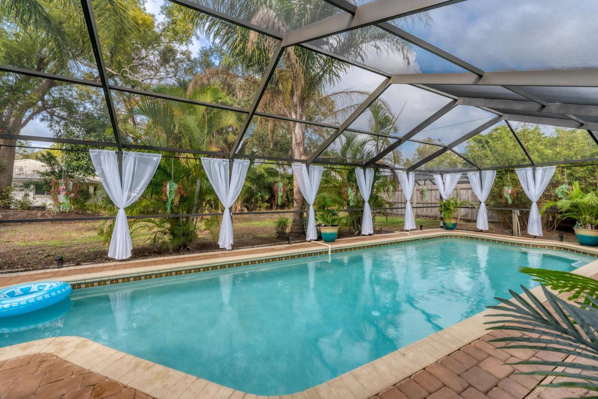 Heated Pool Just 1.7 Mi To Beach The Ocean Pearl サラソータ エクステリア 写真